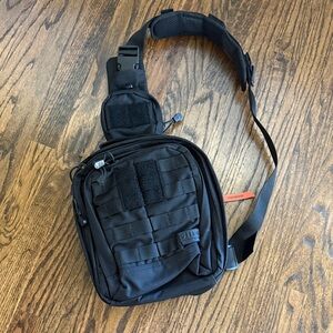 NWT-5.11 Tactical RUSH MOAB 6 Sling Pack
